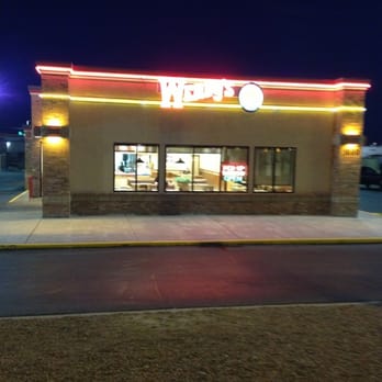 Wendy's - the front of the restaurant at night - Burgers Near Me - El Paso, Texas