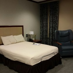 Aurora Sleep Medicine Clinic - Before they put all the instruments on you it's just like a hotel.