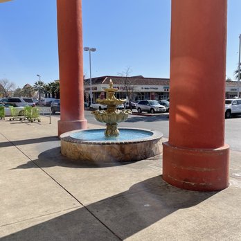 SF Supermarket - Front of the store - Grocery Near Me - Sacramento, California