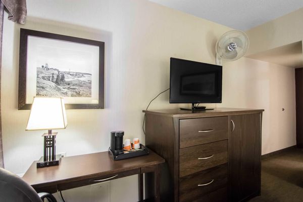 Quality Inn & Suites Yellowknife by null