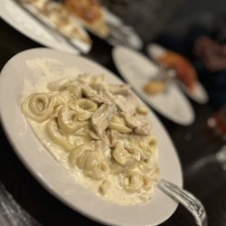 Luigi's 418