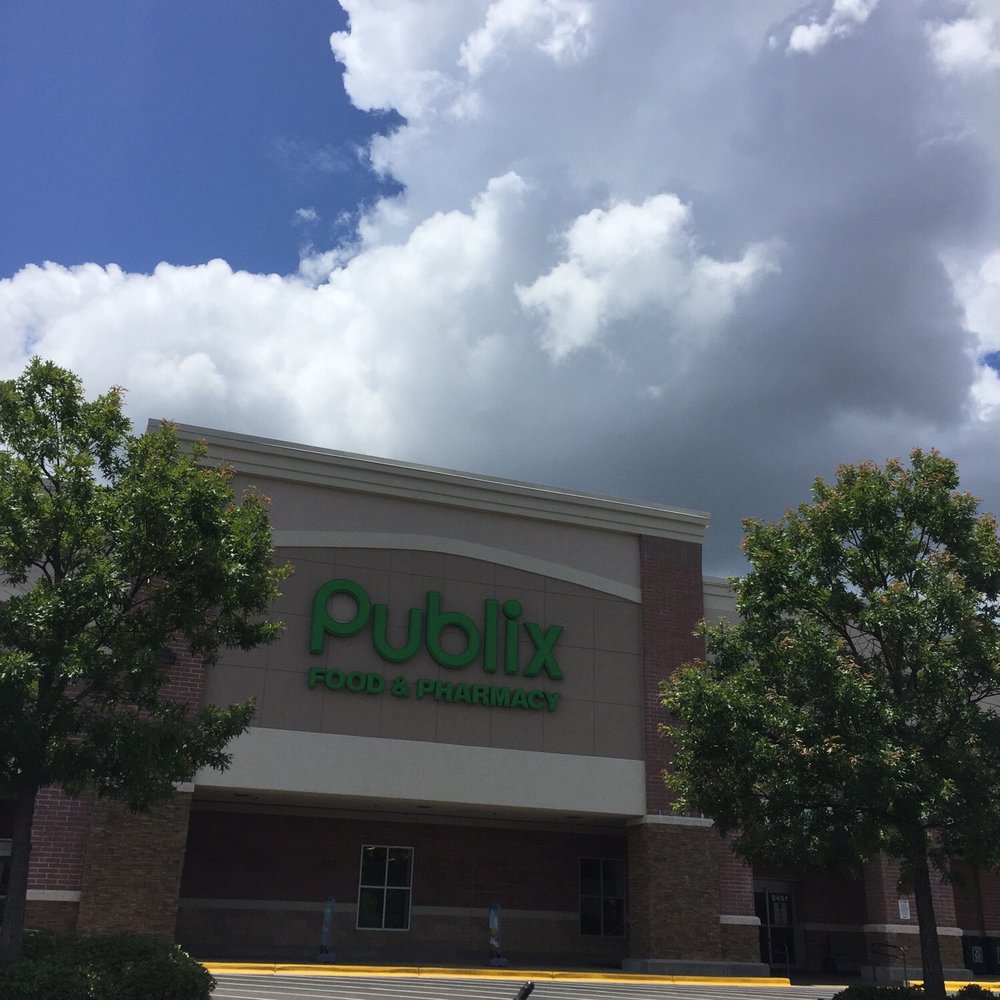 the outside of a publix store the outside of a publix store