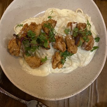 KOW Restaurant - Chicken Alfredo - Comfort Food Near Me - Miami, Florida KOW Restaurant - Chicken Alfredo - Comfort Food Near Me - Miami, Florida