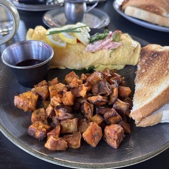 HOMEGROWN - CLOSED - Updated January 2026 - 17 Photos & 29 Reviews - 11