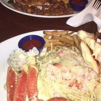 Red Lobster - Seafood Near Me - Brooklyn, New York