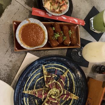 The Docks Restaurant + Raw Bar - Tuna Pizza, Seafood Mozzarella Sticks, Ceviche - Seafood Near Me - Key West, Florida