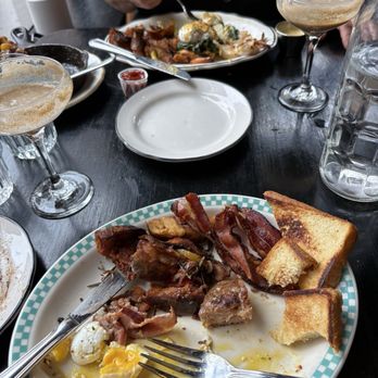 Bud & Marilyn's - Brunch - American Near Me - Philadelphia, Pennsylvania Bud & Marilyn's - Brunch - American Near Me - Philadelphia, Pennsylvania