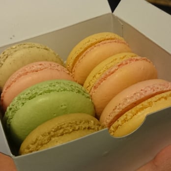Le Panier - macarons - Bakeries Near Me - Seattle, Washington