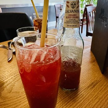 LeoGreta - Italian orange soda and Coca-Cola - Italian Near Me - Carnegie, Pennsylvania
