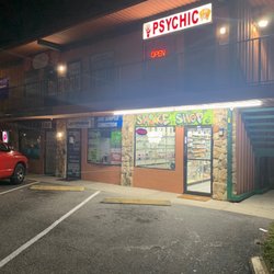 Level Up Smoke Shop