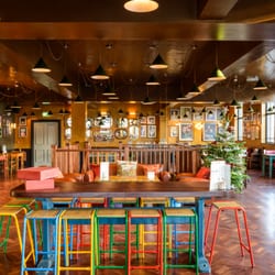 Curio Lounge