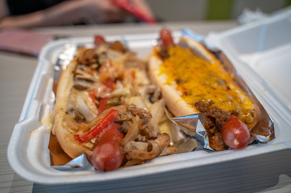 Pink's Hot Dog Del Amo, Torrance Roadtrippers