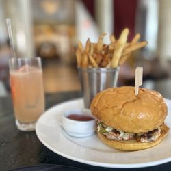 Café Riggs - Paloma & Salmon Burger