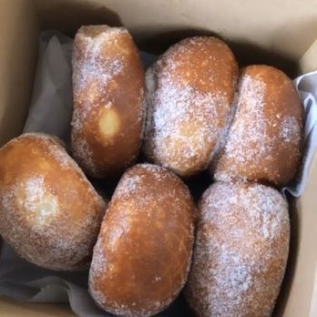 Leonard's Bakery - Original Malasadas - Bakeries Near Me - Honolulu, Hawaii Leonard's Bakery - Original Malasadas - Bakeries Near Me - Honolulu, Hawaii