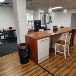 Holly's Gem - Seating area