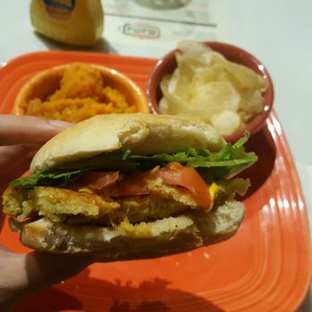 Mama J's Kitchen - Soul Food Near Me - Richmond, Virginia