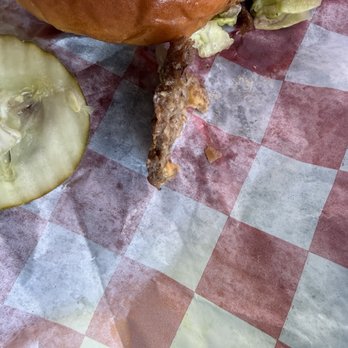 Harold's Drive In - Thin burger patties - American Near Me - Kansas City, Missouri