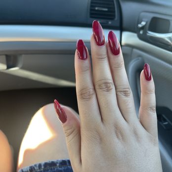 VIP Nail Lounge - Gel nail polish in Scarlett red - Nail Salons Near Me - Denton, Texas