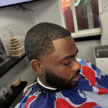Barber Drix - Midtaper with Beardwork - Barbers Near Me Barber Drix - Midtaper with Beardwork - Barbers Near Me