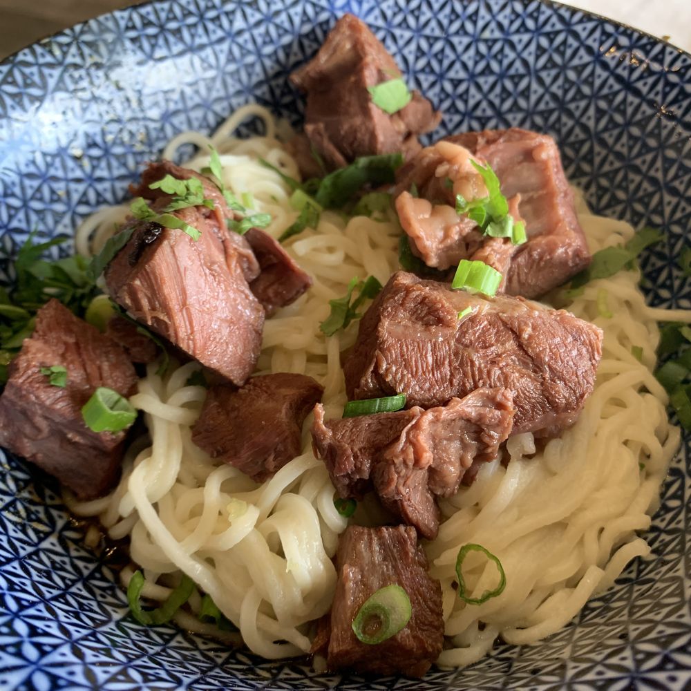 Liang's Village - Dry Beef Noodles with Cilantro, Green Onion, and Peppercorn Powder - Taiwanese Near Me - Cupertino, California Liang's Village - Dry Beef Noodles with Cilantro, Green Onion, and Peppercorn Powder - Taiwanese Near Me - Cupertino, California