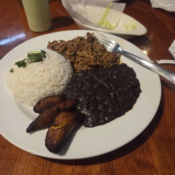Sabor Venezolano Restaurant Bar - Pabellón criollo - Bars Near Me - Indianapolis, Indiana Sabor Venezolano Restaurant Bar - Pabellón criollo - Bars Near Me - Indianapolis, Indiana