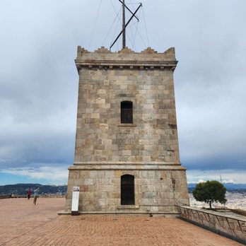 Castell de Montjuïc - Local Flavor Near Me - Barcelona, B Castell de Montjuïc - Local Flavor Near Me - Barcelona, B