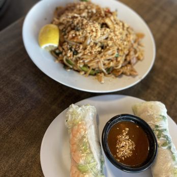 Hot Wok Restaurant - Spring Rolls and Pad Thai - Chinese Near Me - Tucson, Arizona Hot Wok Restaurant - Spring Rolls and Pad Thai - Chinese Near Me - Tucson, Arizona