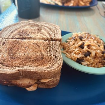 ISLAND HIDEOUT - Updated January 2026 - 27 Photos & 28 Reviews - 2