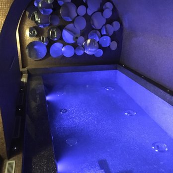 La Maison Favart - Pool - Hotels Near Me - Paris, 75
