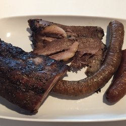 Stuey's Smokehouse BBQ - Best on either side of the Mississippi