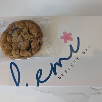 Kemi Dessert Bar - Cute box design! - Desserts Near Me - Seattle, Washington