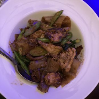 Thai Den Restaurant - Pad see yew - Thai Near Me - White Plains, New York Thai Den Restaurant - Pad see yew - Thai Near Me - White Plains, New York