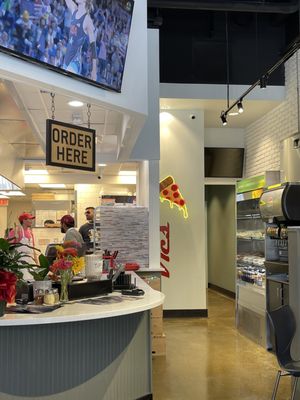 Vic's Pizzeria by null