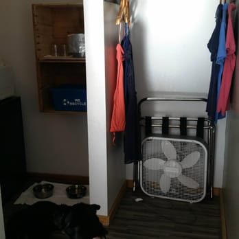 Adrift Hotel - Closet. - Hotels Near Me - Long Beach, Washington Adrift Hotel - Closet. - Hotels Near Me - Long Beach, Washington