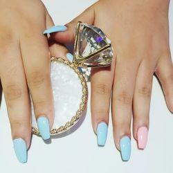 2 Sisters Nails & Spa