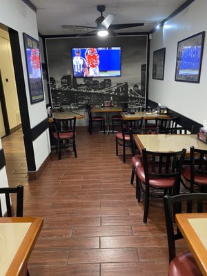 NEW YORK PIZZERIA by null