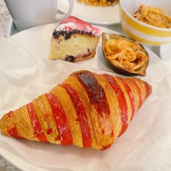 Dulce de Leche Bakery - Strawberry croissant - Bakeries Near Me - Jersey City, New Jersey Dulce de Leche Bakery - Strawberry croissant - Bakeries Near Me - Jersey City, New Jersey
