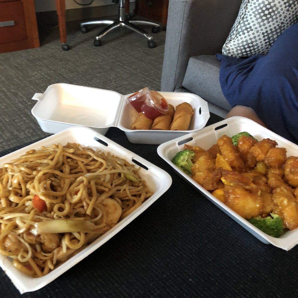 Beijing Cafe - House Chow Mein and Orange Chicken - Chinese Near Me - Rancho Cordova, California Beijing Cafe - House Chow Mein and Orange Chicken - Chinese Near Me - Rancho Cordova, California