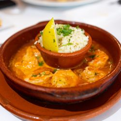 Casa Minhota - Garlic Shrimp with Rice