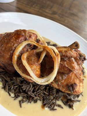 Zeke's Kitchen & Bar by null