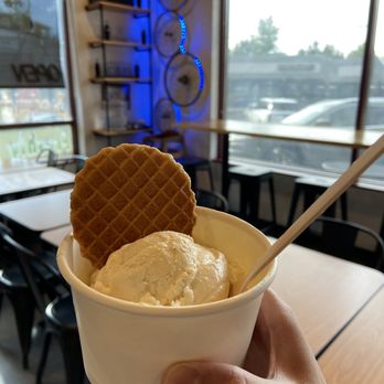 Icecycle Creamery - Earl grey single scoop in a cup - Ice Cream & Frozen Yogurt Near Me - Reno, Nevada Icecycle Creamery - Earl grey single scoop in a cup - Ice Cream & Frozen Yogurt Near Me - Reno, Nevada