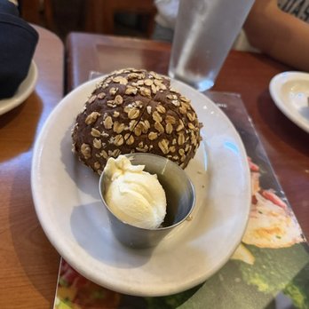 Black Angus Steakhouse - Bread and butter - Steakhouses Near Me - Temecula, California Black Angus Steakhouse - Bread and butter - Steakhouses Near Me - Temecula, California