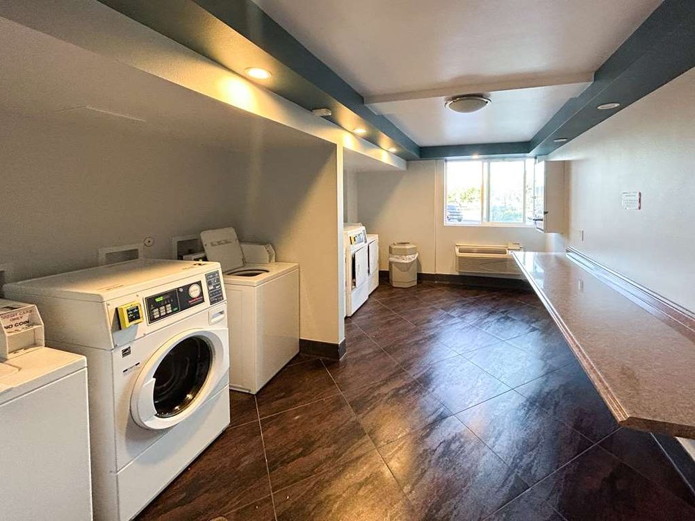 MOTEL 6 - CARSON - Updated July 2024 - 299 Photos & 147 Reviews - 888 E