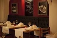 ef16 Restaurant Weinbar by null