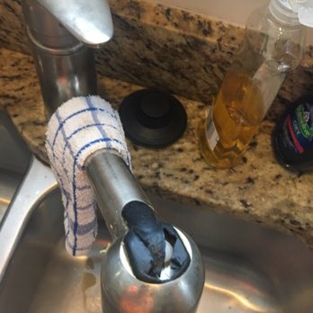 Thomas Beach Vacations - Broken kitchen hardware. - Vacation Rentals Near Me - North Myrtle Beach, South Carolina