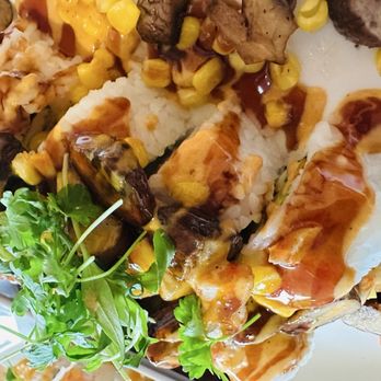 SunCafe - Dynamite roll - Vegan Near Me - Studio City, California