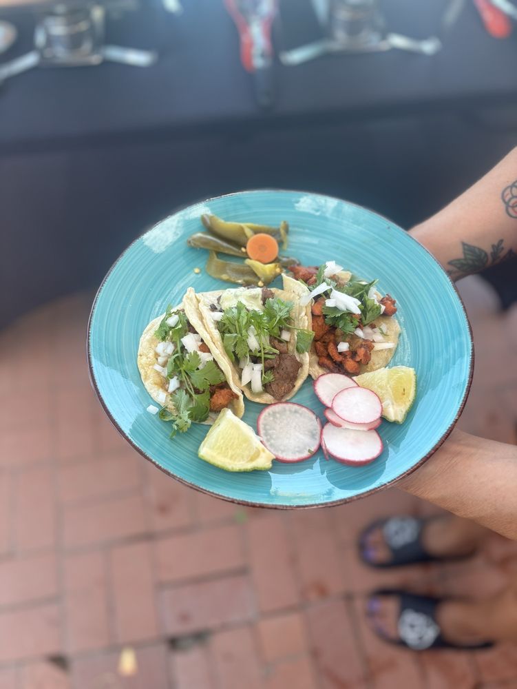 Mejias Tacos On The Run