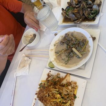 Bien Hen Restaurant - Seafood Near Me - Westminster, California Bien Hen Restaurant - Seafood Near Me - Westminster, California