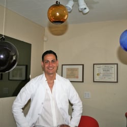 Healing Spots - Arturo E. Diaz, Acupuncture Physician