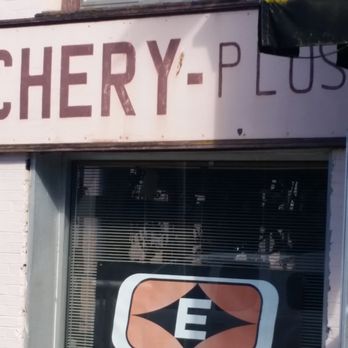 Van Winkle's Archery - The archery store is attached to Van Winkle's Interiors - Archery Near Me - Everett, Washington